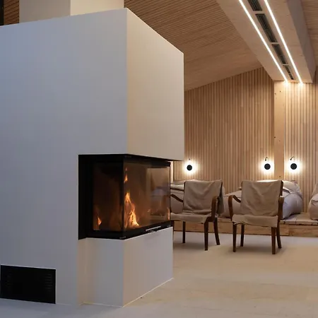 Kuehbacher Otel *