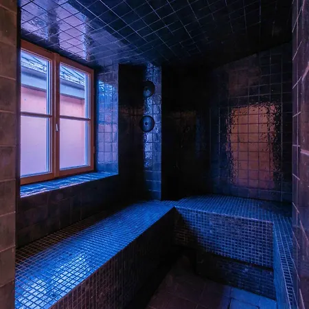 Kuehbacher Otel *